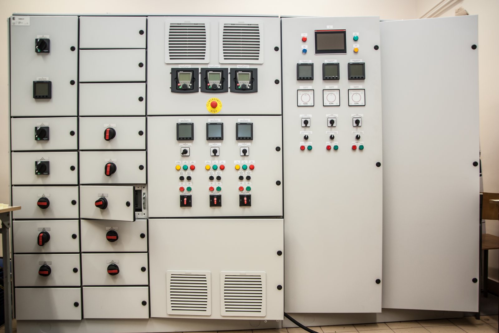 Generator synchronisation test rig — "Green Energy" — Maritime University of Szczecin