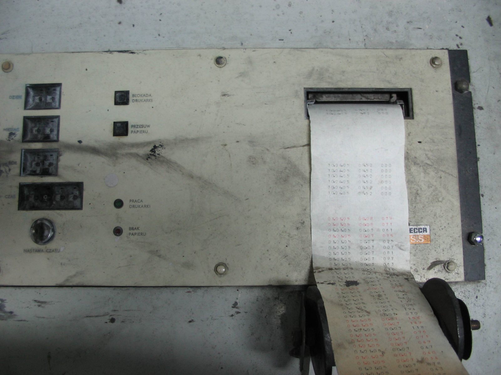 Restoration of a burnt-out DECCA ISIS control panel — project documentation
